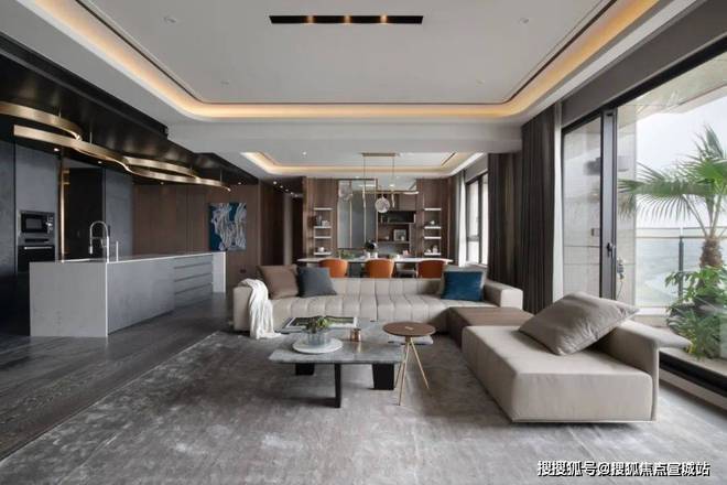 桥C位前湾壹号售楼处发布：一席尽奢藏”CQ9电子游戏平台®前湾壹号售楼处 虹(图14)